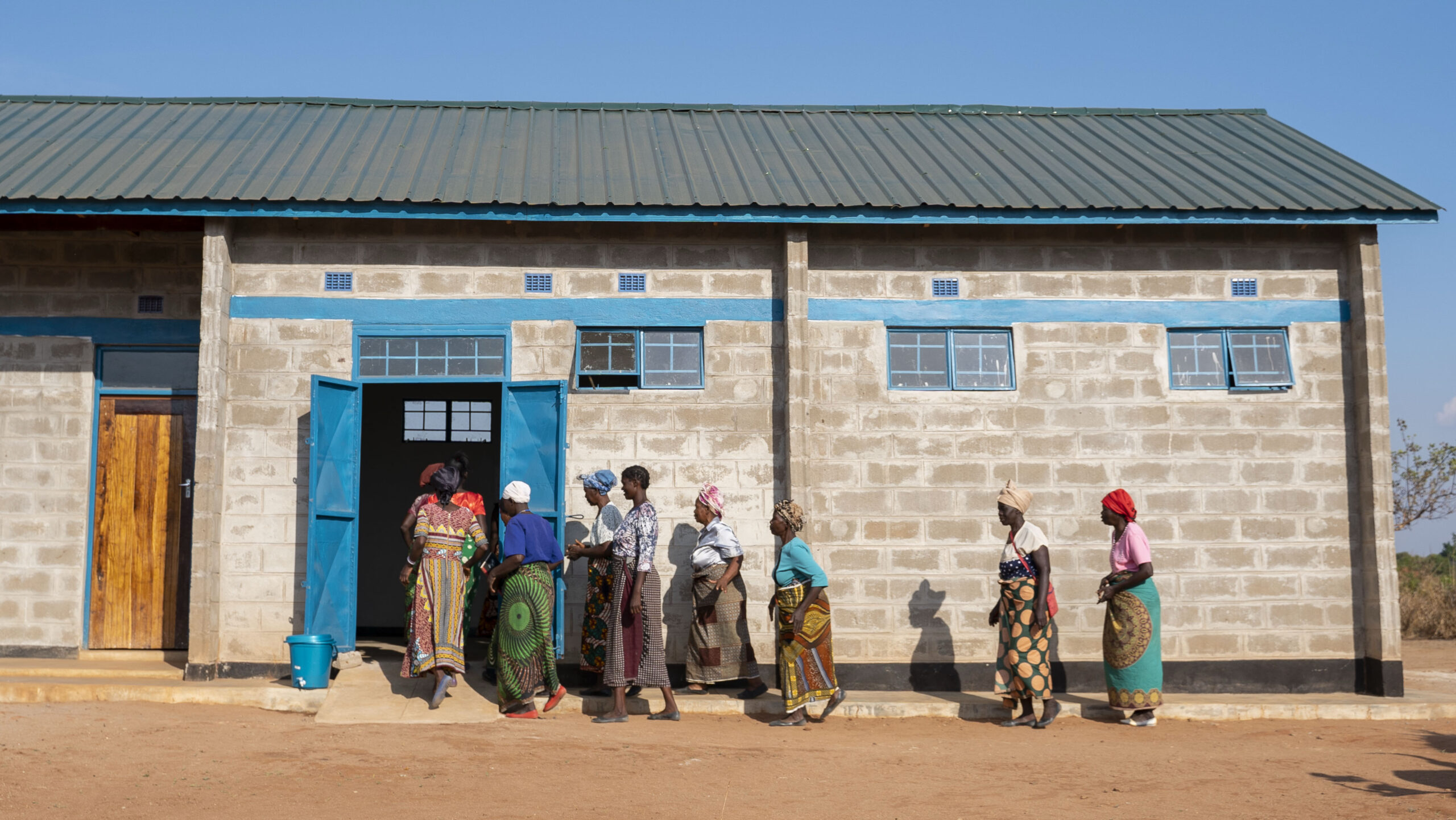 The case for tackling multiple constraints for smallholder farmers: Evidence from Malawi